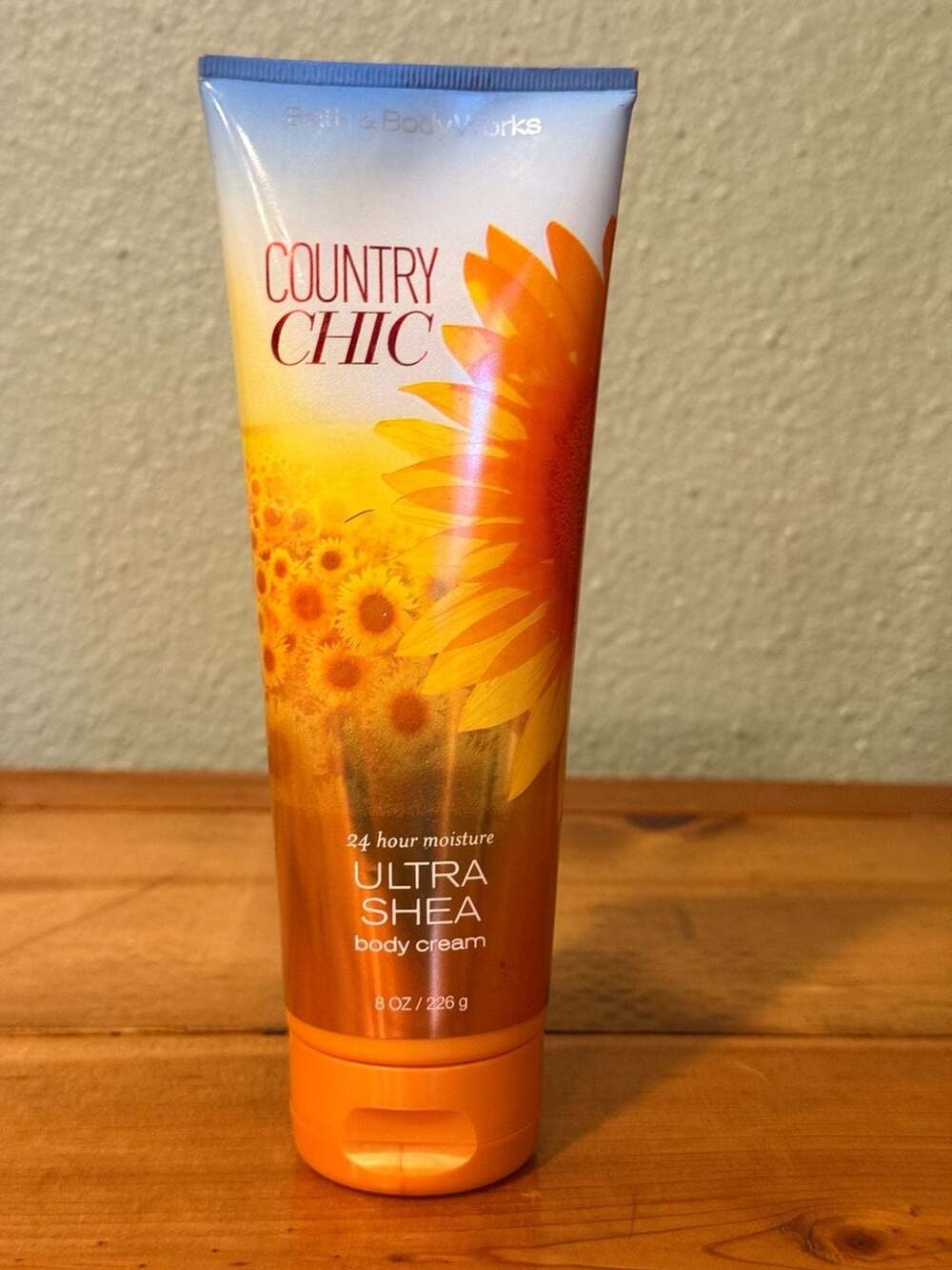 Bath & Body Works Country Chic Ultra Shea Body Cream 8 oz